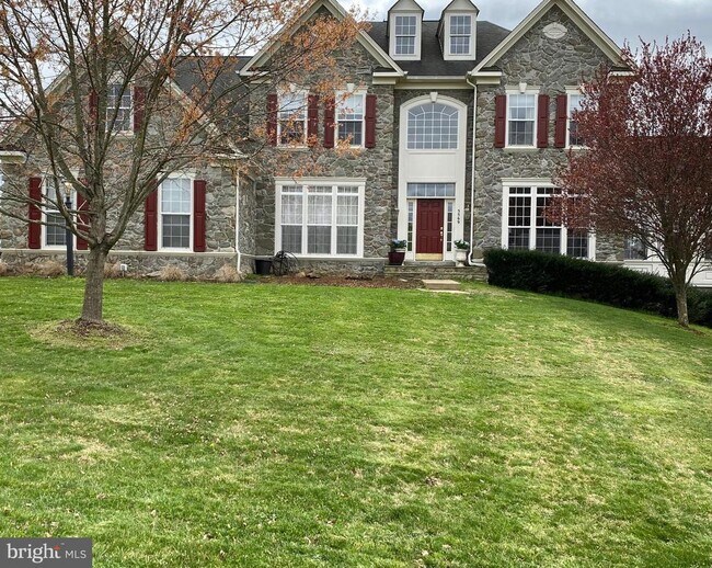 Building Photo - 5569 Jamisons Farm Dr