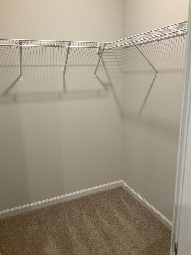 Building Photo - Welcome to this stunning townhouse in Leland, NC!