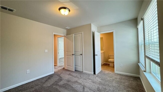 Building Photo - 128 Cedar Ln