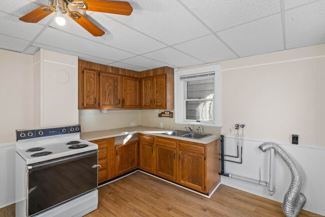 Building Photo - 115 High St