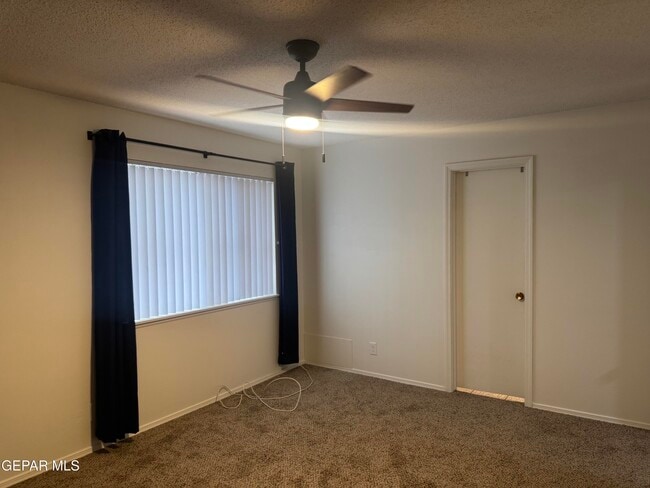 Building Photo - 8800 Sampson Ct