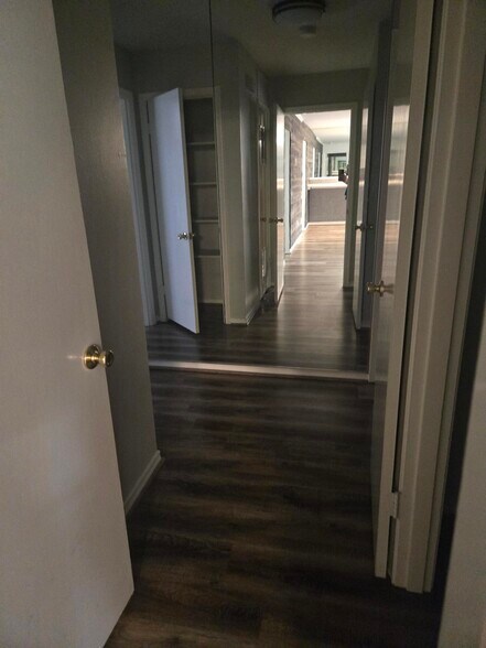 Building Photo - 8604 Baltimore Dr