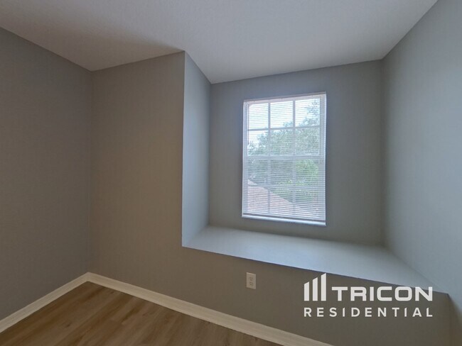 Building Photo - 3902 Bellewater Blvd