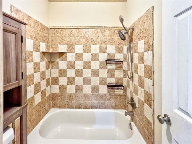 Building Photo - 3518 Almondwood Dr