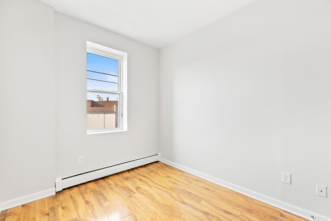 Building Photo - 314 Paterson Plank Rd
