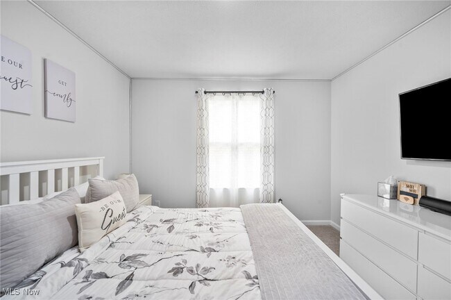 Building Photo - 9256 Preserve Way