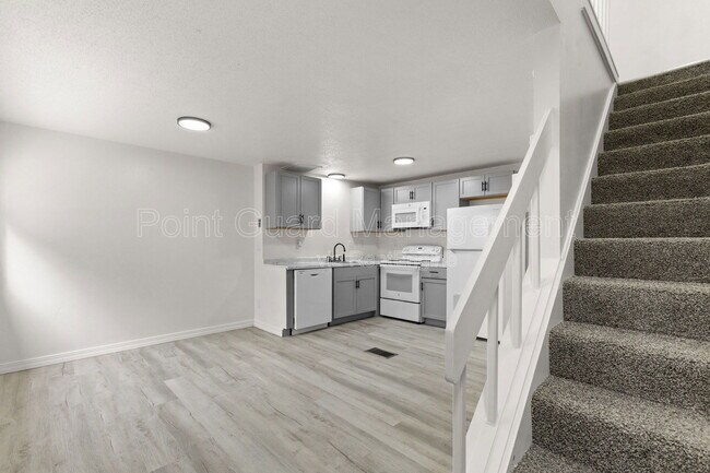 Building Photo - 1810 S Cleveland Ave