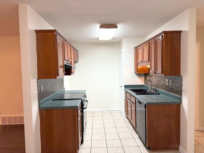 Building Photo - 6797 The Willows Cove