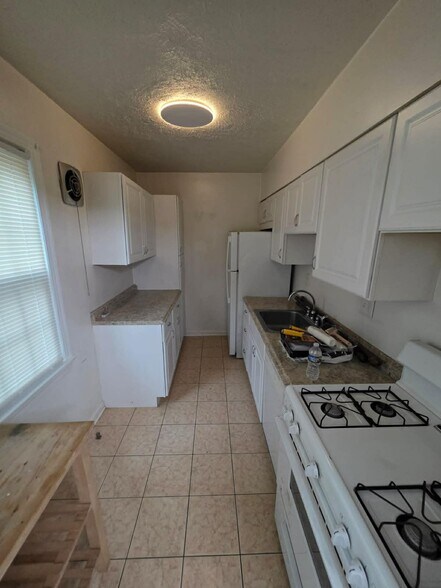Building Photo - 5008 Columbia Pike