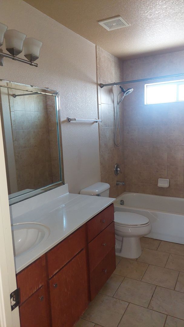 Building Photo - 3808 Tierra Allen Pl