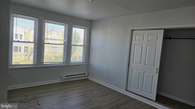 Building Photo - 5434 Arlington St