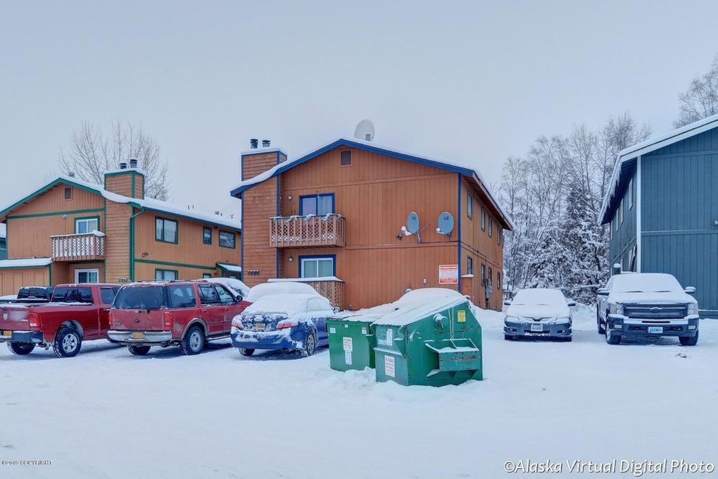 Building Photo - 1620 Russian Jack Dr