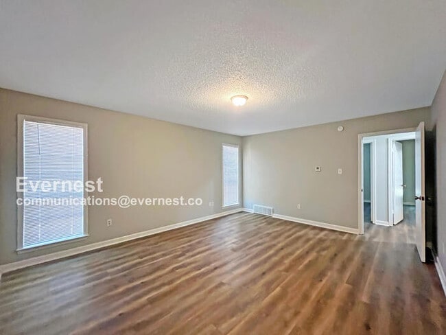 Building Photo - 3409 Kettlebrook Cove
