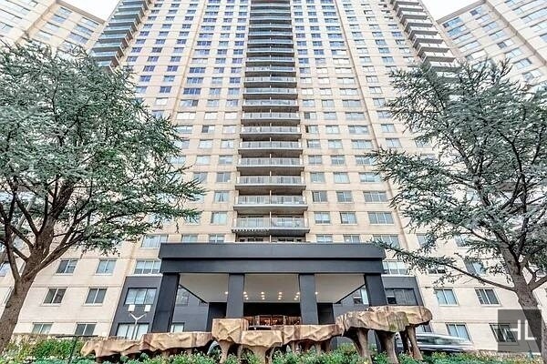 Building Photo - NETHERLAND AVENUE