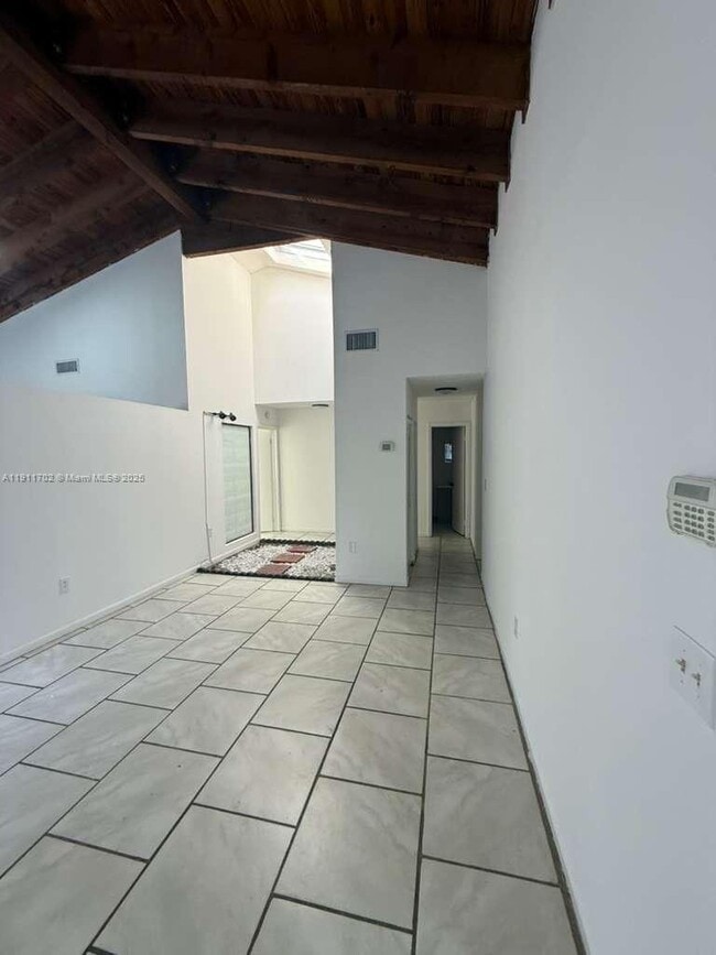 Building Photo - 6200 NW 26th Ct