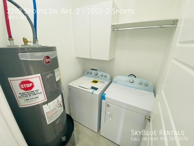 Building Photo - 2202 S Sports Dr