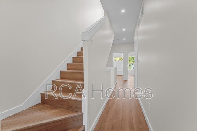 Building Photo - 43 Keystone Ave