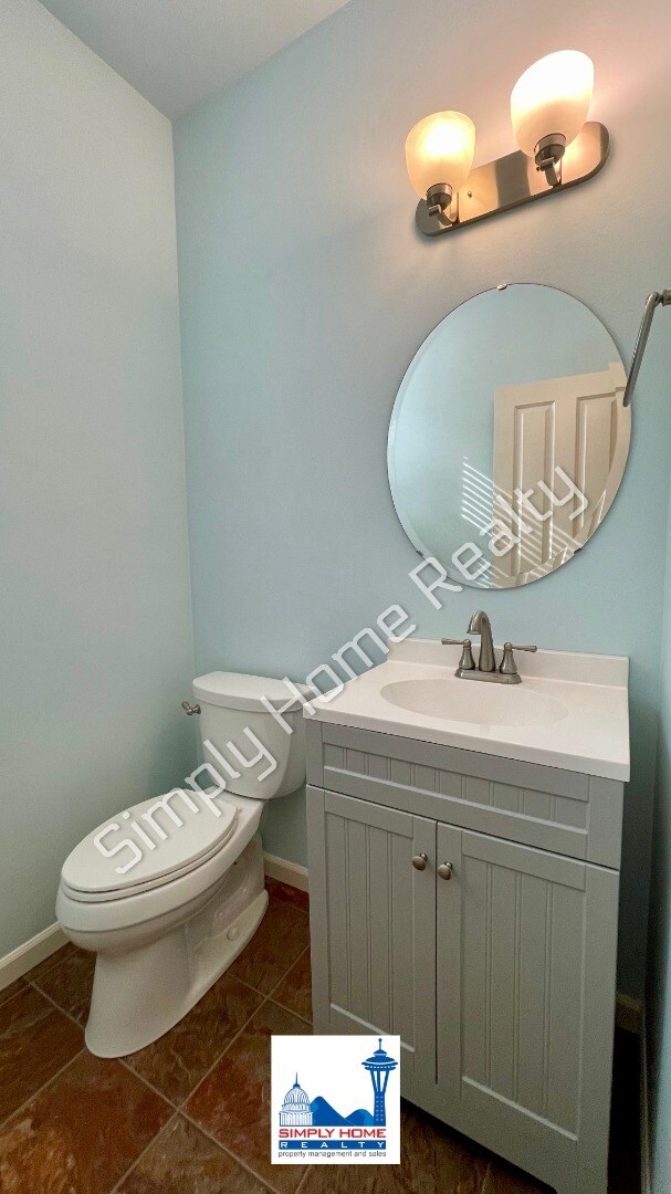 Building Photo - Step Inside to Style, Space & Everyday Comfort!