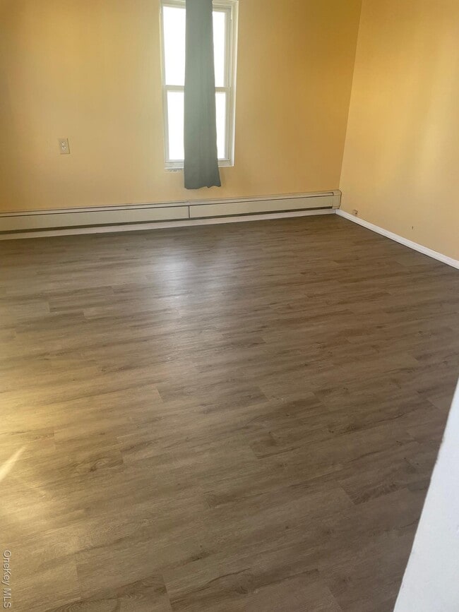 Building Photo - 44 Broad St