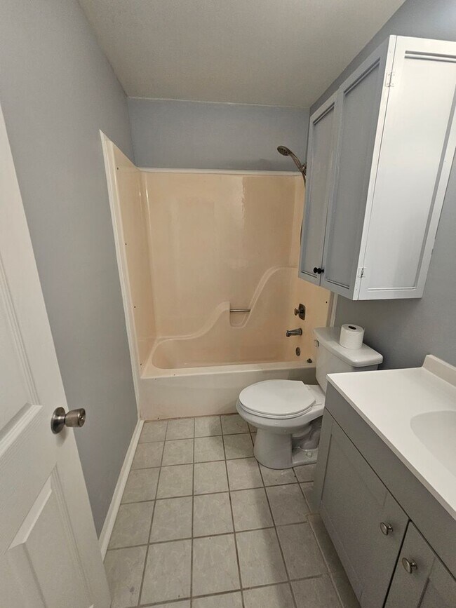 Building Photo - Home in Bryant