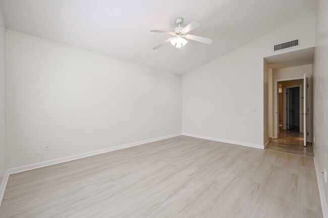 Building Photo - 3081 N 148th Ave