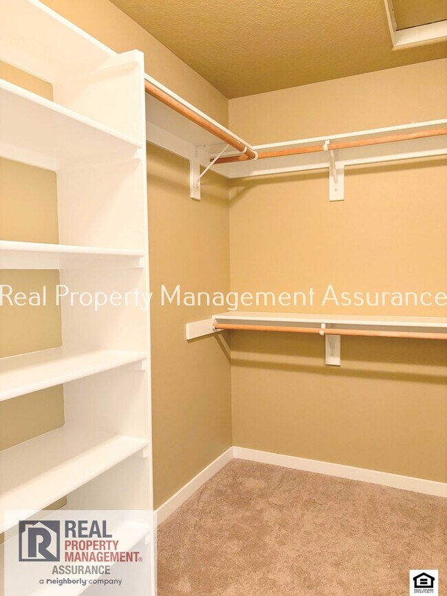 Building Photo - 14500 SW 6th St