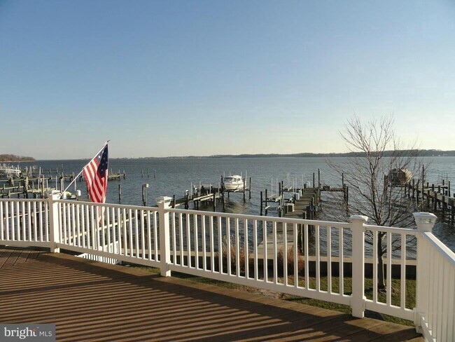 Building Photo - 1219 Bayside Rd