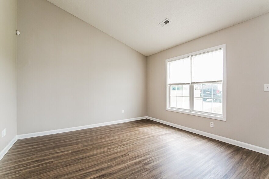 Building Photo - 357 Ogburn Rd