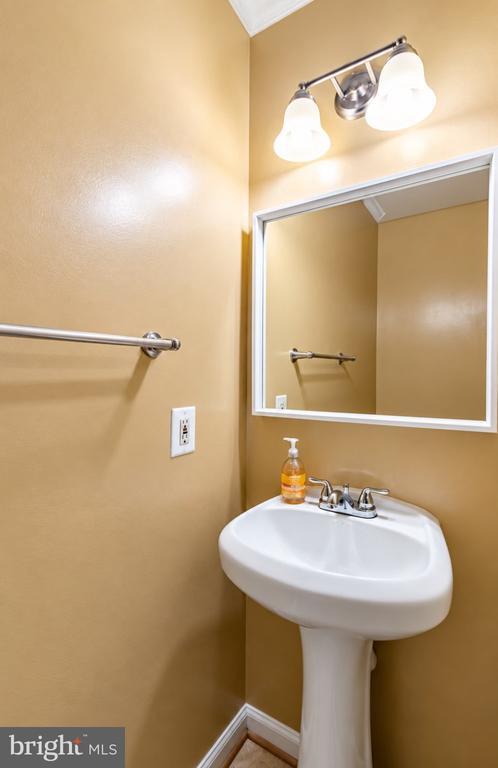 Building Photo - 10708 Croydon Ct