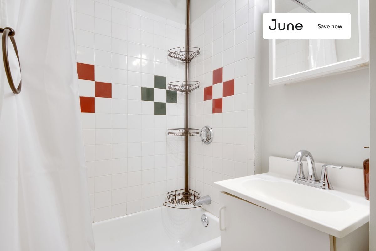 Building Photo - 14-18 Bacon Street