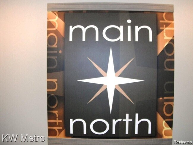 Building Photo - 350 N Main St