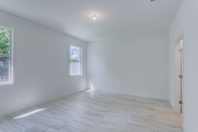 Building Photo - 7188 Trotwood Ln