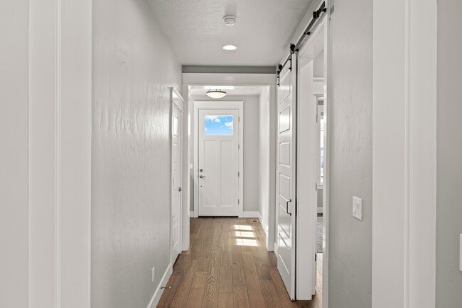 Building Photo - 6288 N Vicenza Ln
