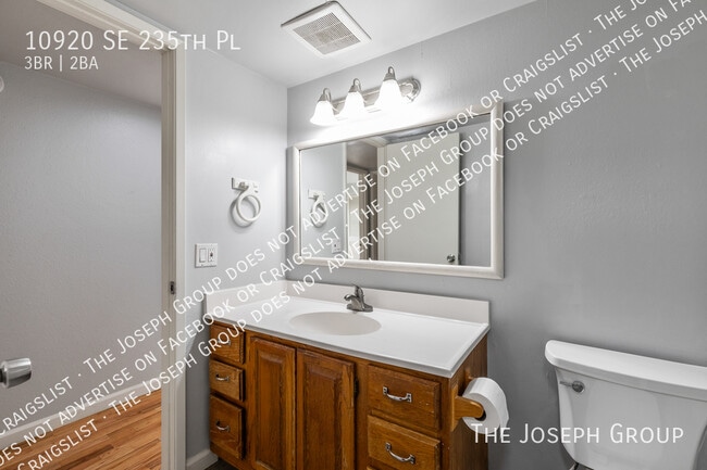 Building Photo - 10920 SE 235th Pl