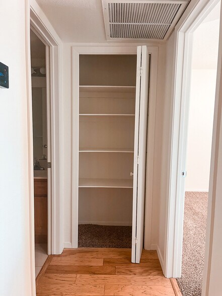 Linen closet between bedroom 1 and bathroom 1 - 1915 N Scovel St
