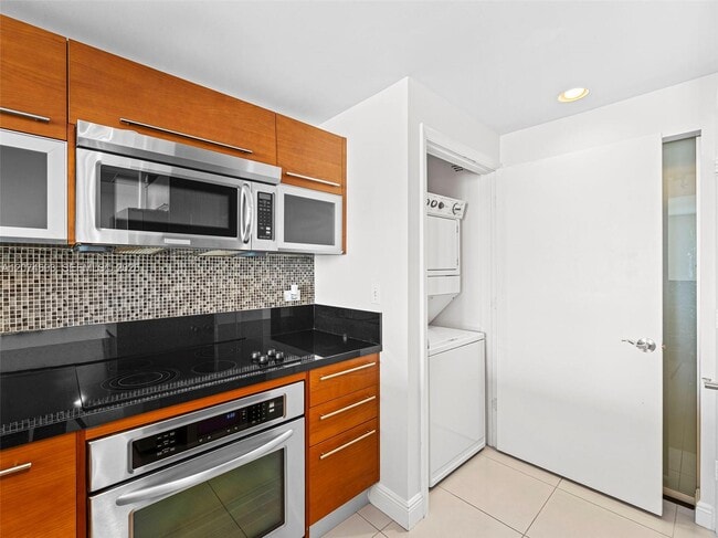Building Photo - 244 Biscayne Blvd