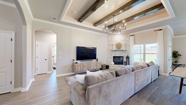 Building Photo - SOLAR PANEL 4 BEDROOM HOME  IN HERITAGE OAKS!