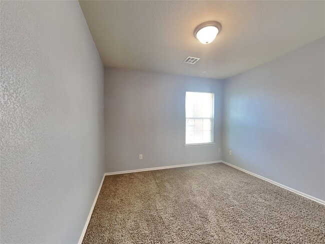 Building Photo - 4504 Applegate Dr