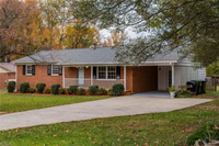 Building Photo - 204 Maxwell Dr