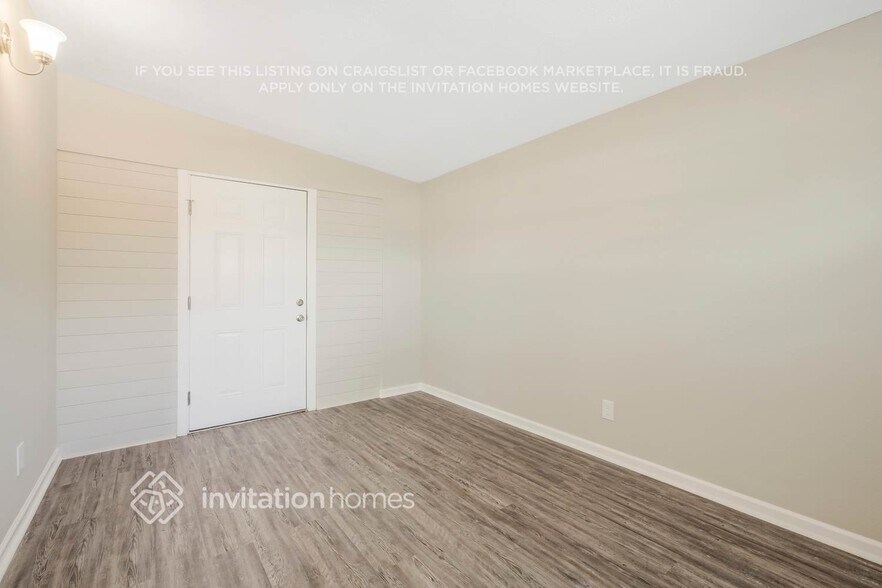 Building Photo - 2130 Thiervy Dr