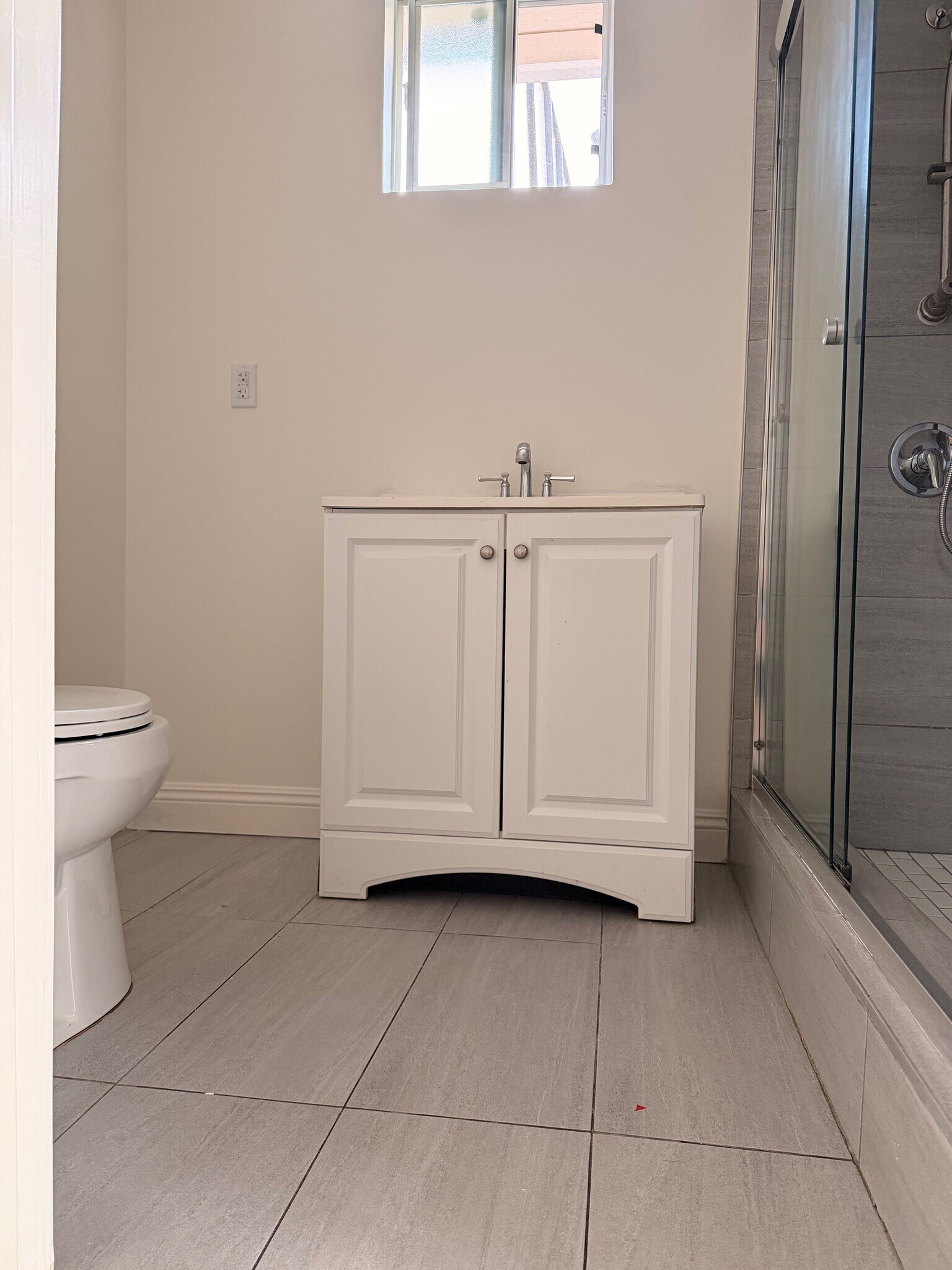 Building Photo - 337 W Lomita Ave