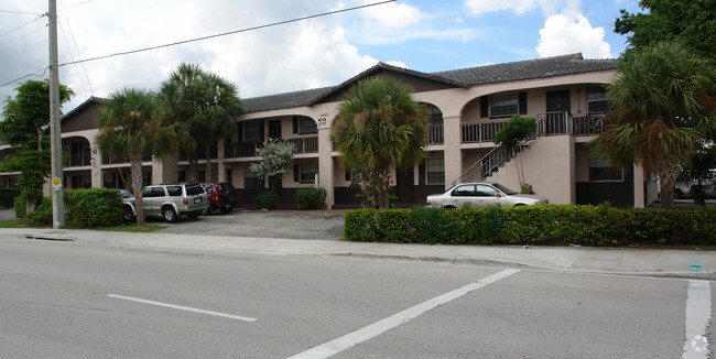 Primary Photo - 3990 Riverside Dr