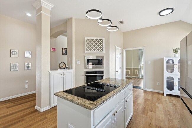 Building Photo - 9436 Ponderosa Trail