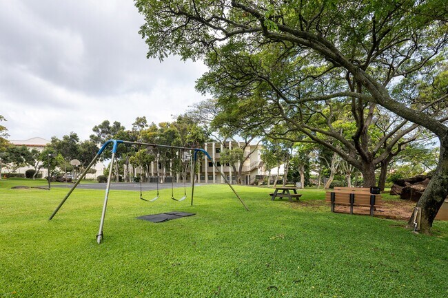 Building Photo - 3138 Waialae Ave