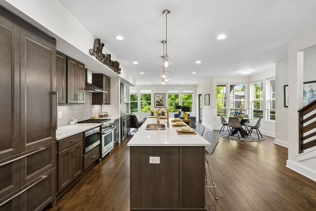 Building Photo - Secret Oasis in East Nashville - FOR LEASE