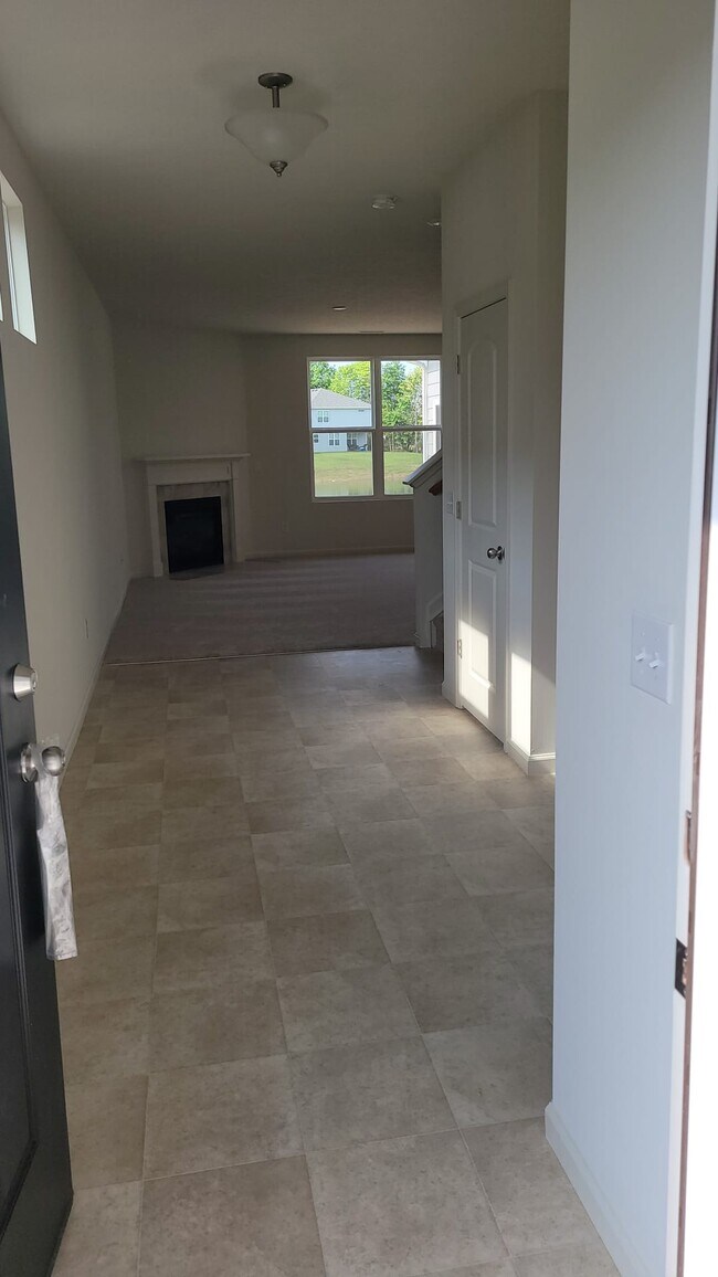 Building Photo - 13056 Hartswood Dr