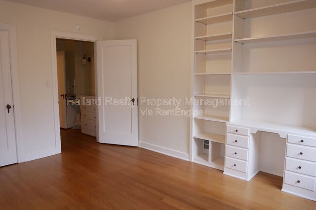 Building Photo - 1403 2nd Ave N