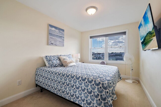 Building Photo - 128 Ashworth Ave