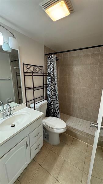 Building Photo - 344 SE 11th Ave