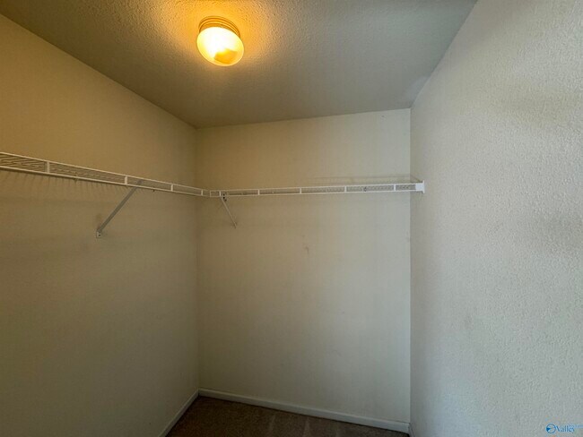 Building Photo - 3590 Avalon Lake Dr SW